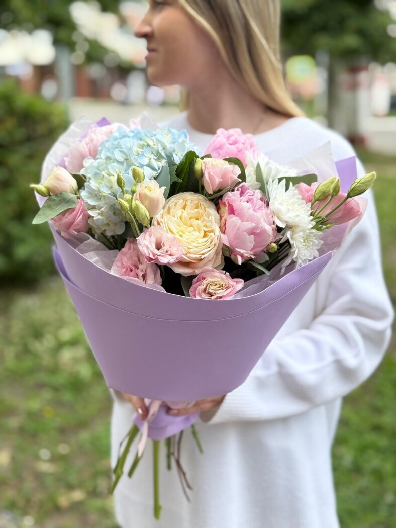 Витринный букет №900