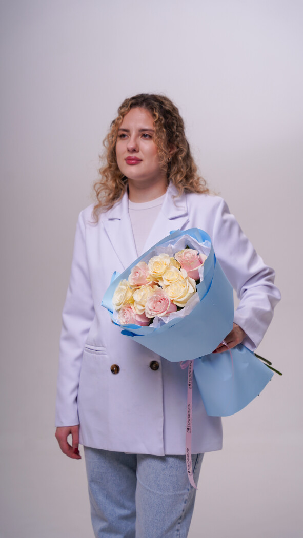 9 роз микс в оформлении №298