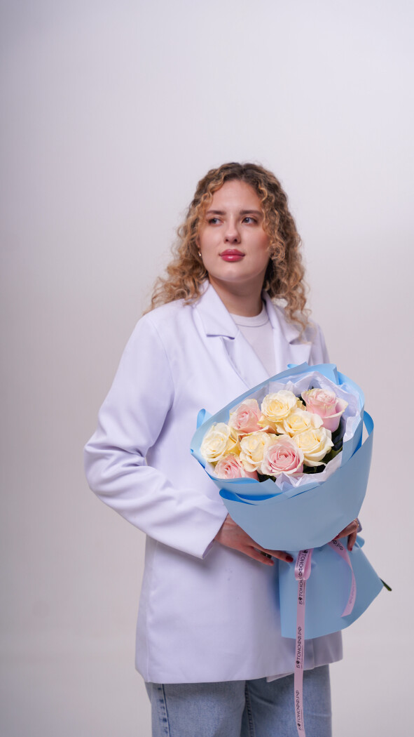 9 роз микс в оформлении №298