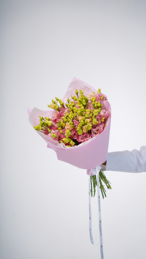 11 розовых эустом в оформлении №96