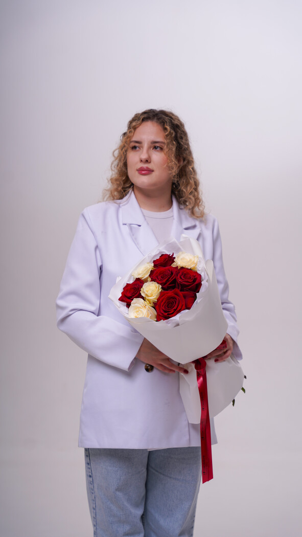 9 роз микс в оформлении №296