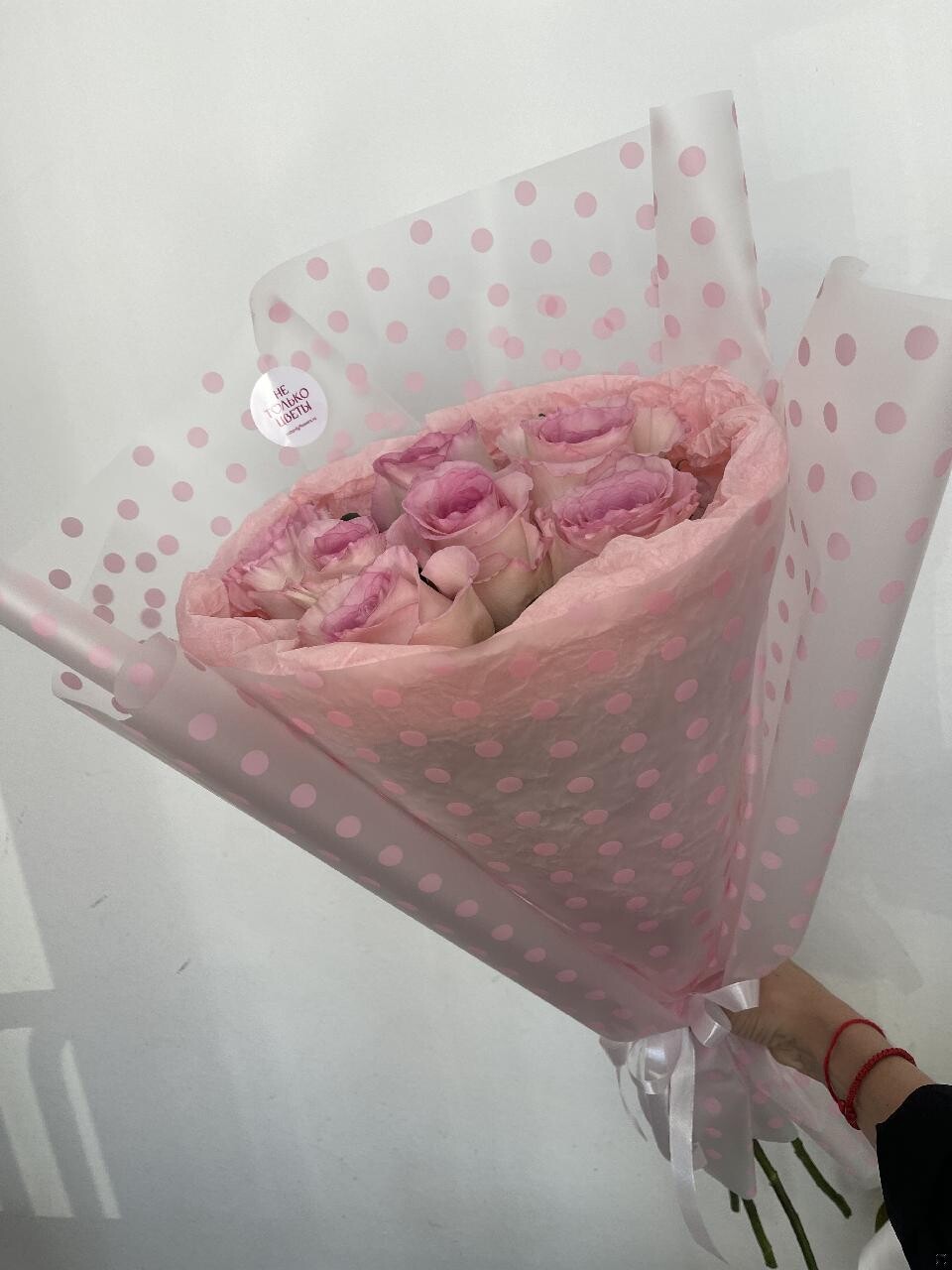 Букет из розовых роз