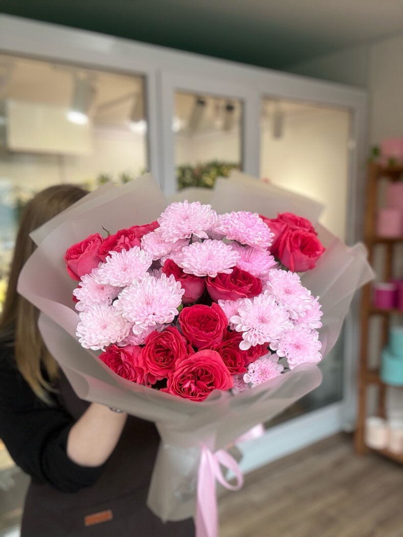 Цветы №3211 — 2 650 ₽, доставка по Сыктывкару
