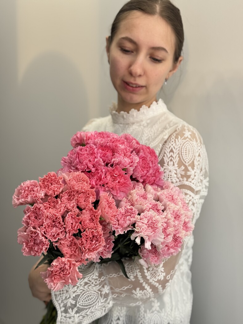 Банч из 19  диантусов светло-розового цвета