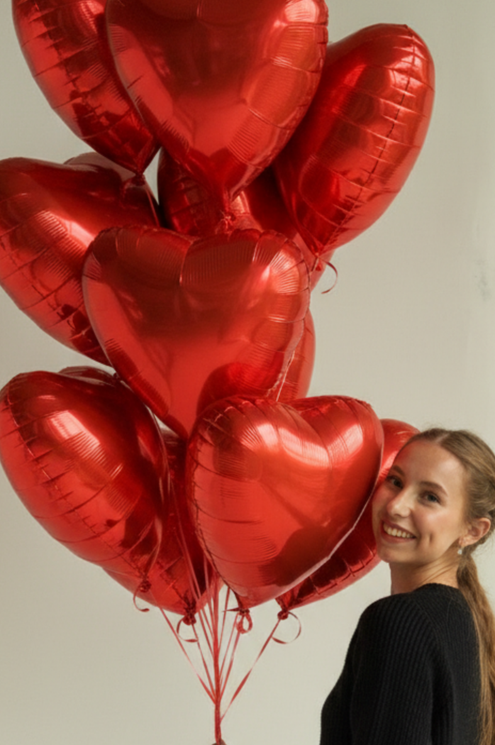 11 Шаров красных сердец фольга